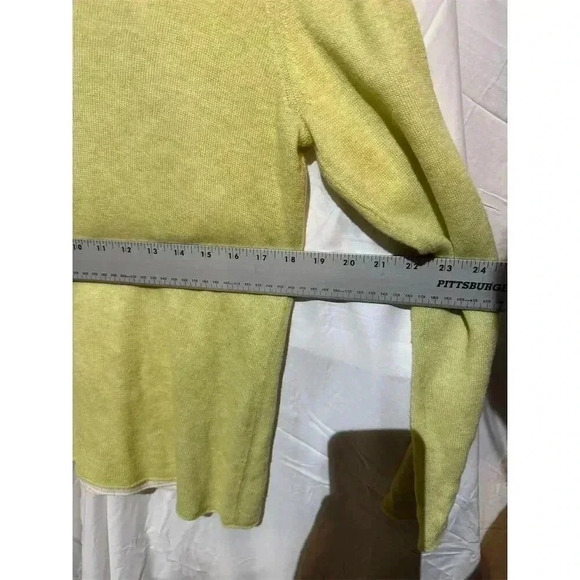 Eileen Fisher Women's V-Neck Long Sleeve Yellow Wool Blend Blouse  M Minimalist - Picture 6 of 10